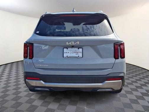 Wolf Gray 2025 Kia Sorento S