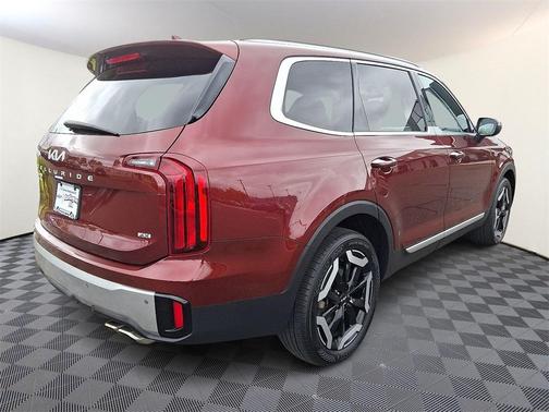 2023 Kia Telluride S