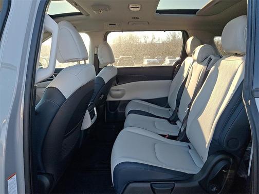 2026 Kia Carnival Hybrid SX