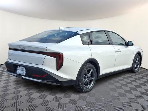 2026 Kia K4 