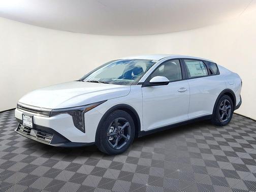 2026 Kia K4 