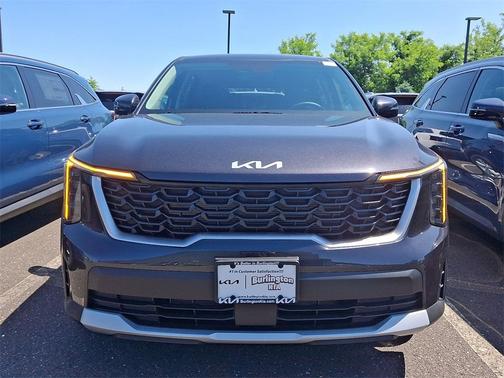 2025 Kia Sorento LX