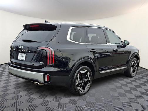 2023 Kia Telluride EX