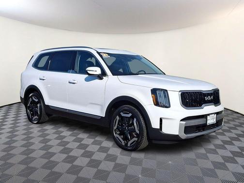 Glacial White Pearl 2023 Kia Telluride EX