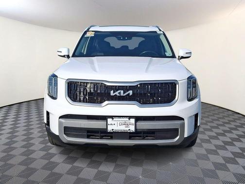 Glacial White Pearl 2023 Kia Telluride EX