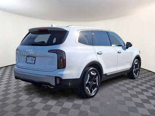 Glacial White Pearl 2023 Kia Telluride EX