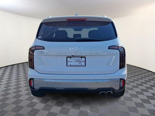 Glacial White Pearl 2023 Kia Telluride EX