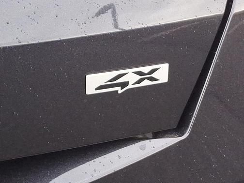 Metal 2026 Kia Sorento S