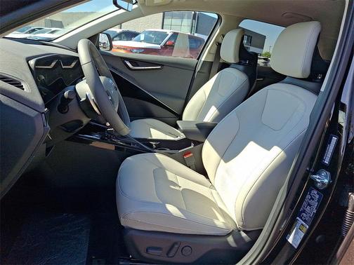 2025 Kia Niro EX