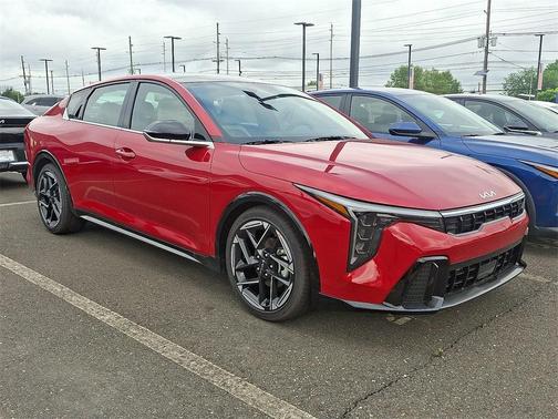 2025 Kia K4 GT-Line
