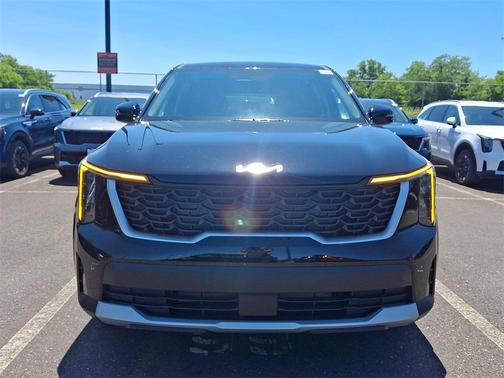 2025 Kia Sorento LX