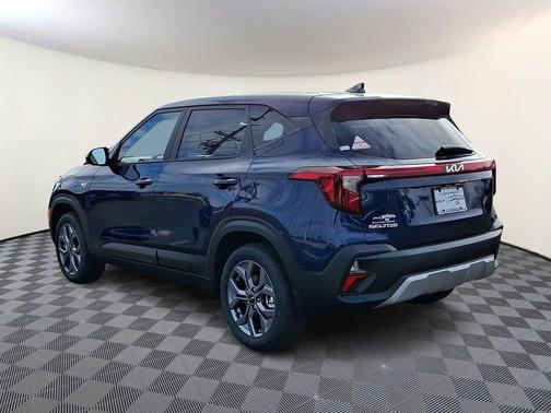 Dark Ocean Blue 2026 Kia Seltos LX