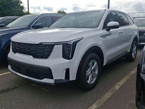 2025 Kia Sorento LX