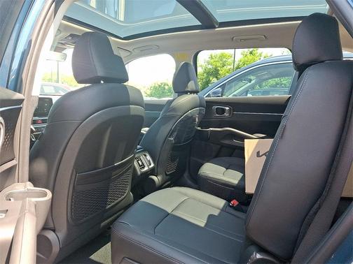 2025 Kia Sorento Plug-In Hybrid EX