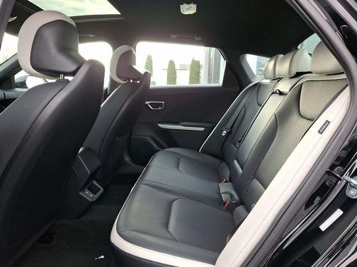 Aurora Black Pearl 2026 Kia K4 GT-LINE