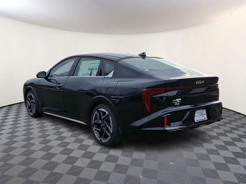 Aurora Black Pearl 2026 Kia K4 GT-LINE