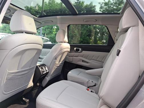 2025 Kia Sorento SX