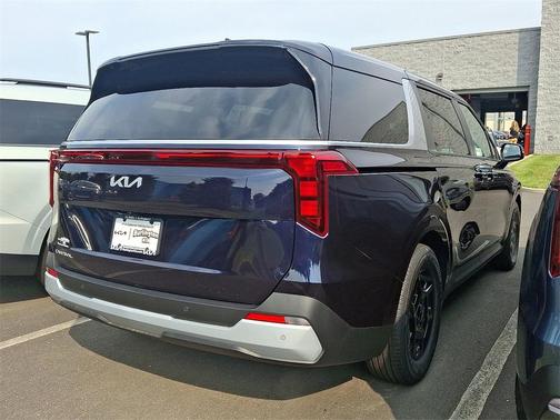 2025 Kia Carnival LXS