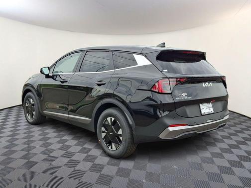 Fusion Orange 2026 Kia Sportage Hybrid LX