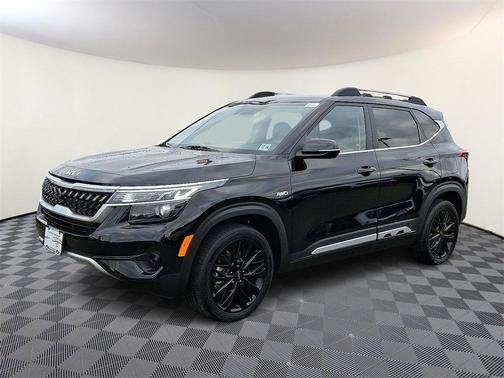 2022 Kia Seltos Nightfall