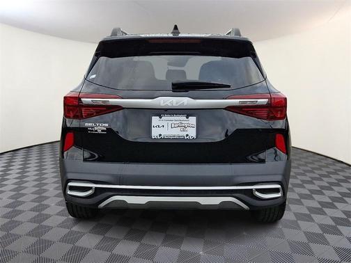 2022 Kia Seltos Nightfall