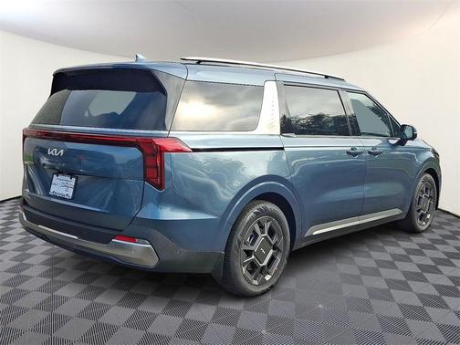 2026 Kia Carnival SX