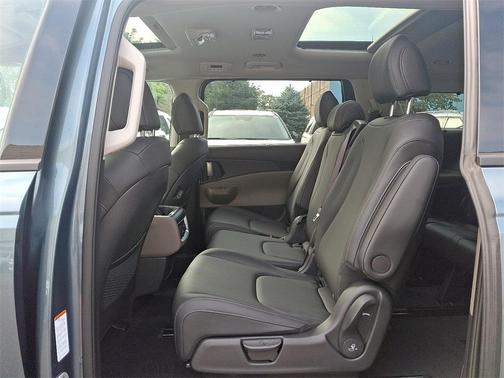 2026 Kia Carnival SX