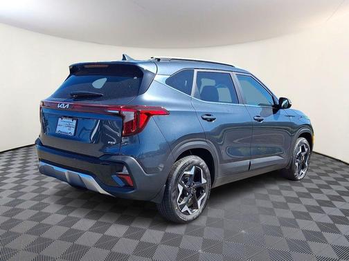 Gravity Gray 2026 Kia Seltos EX
