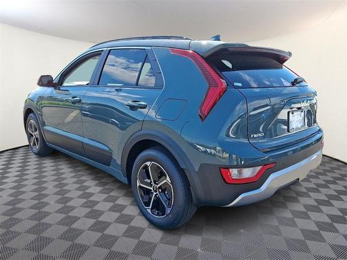2025 Kia Niro EX