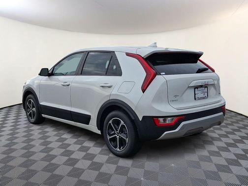 2026 Kia Niro LX