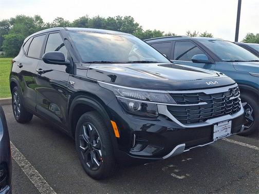 2025 Kia Seltos LX