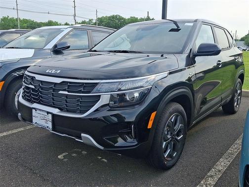 2025 Kia Seltos LX
