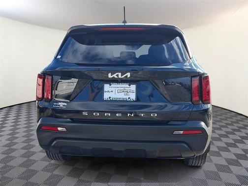 2022 Kia Sorento LX