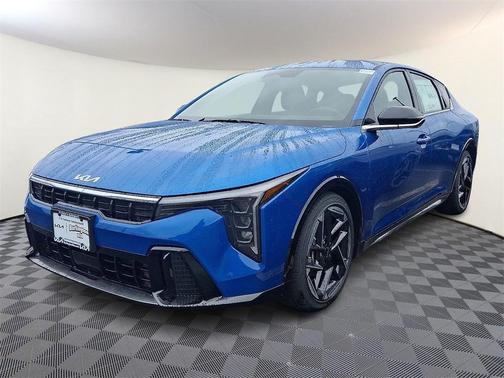 2025 Kia K4 GT-Line