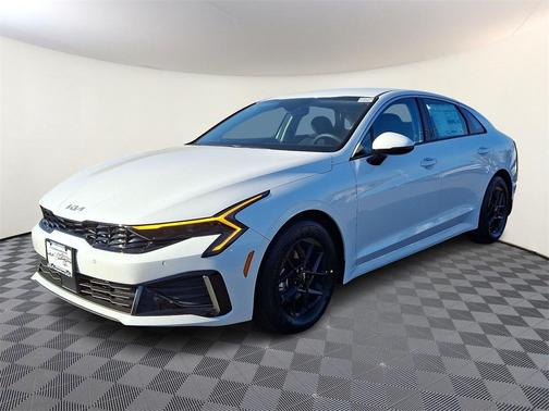 2025 Kia K5 LXS