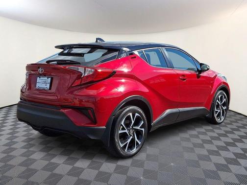 Red / Black 2020 Toyota C-HR XLE