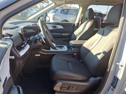 2025 Kia Carnival Hybrid SX