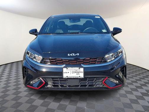 Aurora Black Pearl 2024 Kia Forte GT-Line