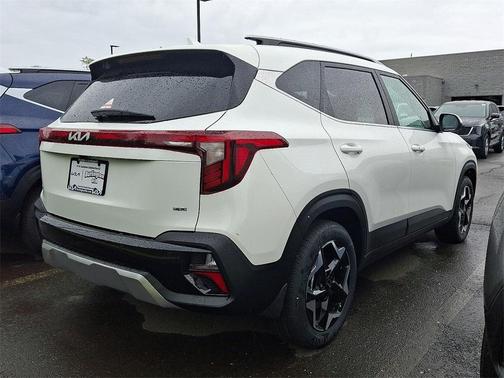 2025 Kia Seltos EX