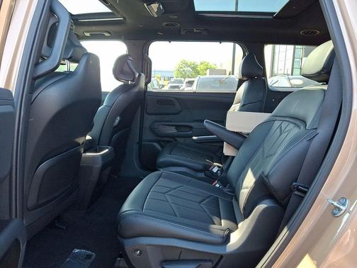 Terrain 2027 Kia Telluride SX