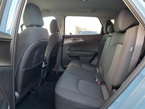 2026 Kia Sportage Hybrid S