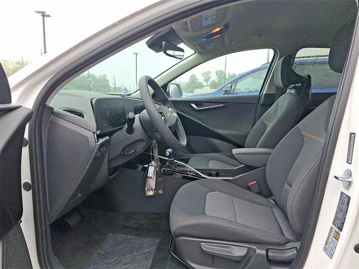 2025 Kia Niro LX