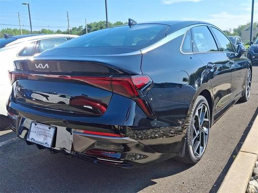 2025 Kia K5 EX