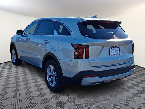 Ivory Silver 2026 Kia Sorento LX