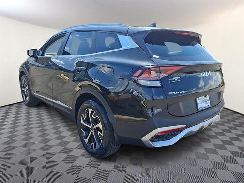 2023 Kia Sportage Hybrid EX