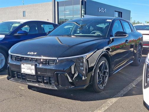 2025 Kia K4 GT-Line