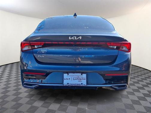 2022 Kia K5 EX