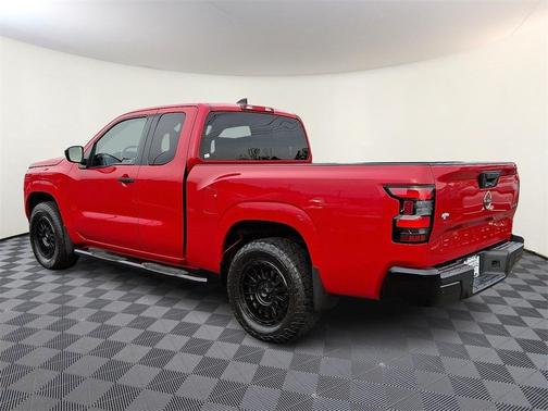 2022 Nissan Frontier S