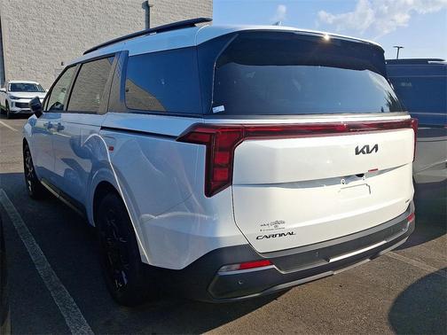 2026 Kia Carnival Hybrid SX