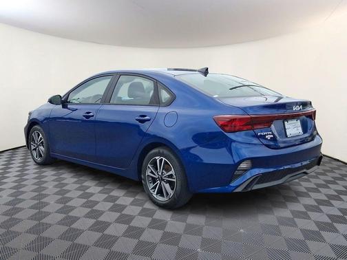 Deep Sea Blue 2022 Kia Forte LXS